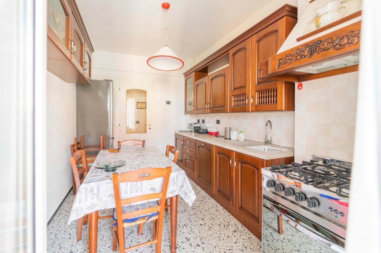 193 - Casa Via Della Chiusa - Centralissimo E Vicino Alla Baia Del Silenzio, Spiaggia E Mare 150M - Parcheggio Gratis Incluso E Aria Condizionata Sestri Levante Exterior photo