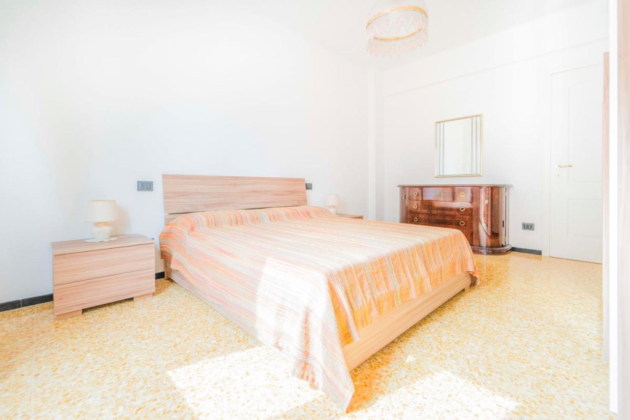 193 - Casa Via Della Chiusa - Centralissimo E Vicino Alla Baia Del Silenzio, Spiaggia E Mare 150M - Parcheggio Gratis Incluso E Aria Condizionata Sestri Levante Exterior photo