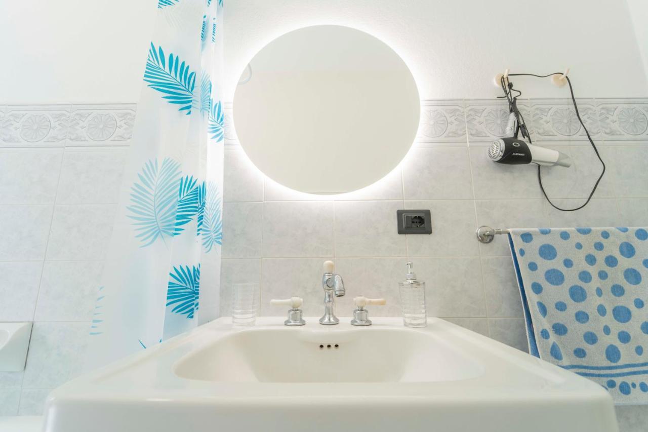 193 - Casa Via Della Chiusa - Centralissimo E Vicino Alla Baia Del Silenzio, Spiaggia E Mare 150M - Parcheggio Gratis Incluso E Aria Condizionata Sestri Levante Exterior photo